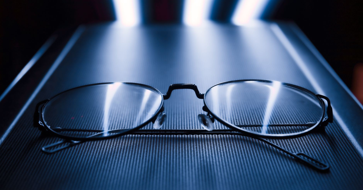 How to Choose Blue Light Glasses for Screen Time
