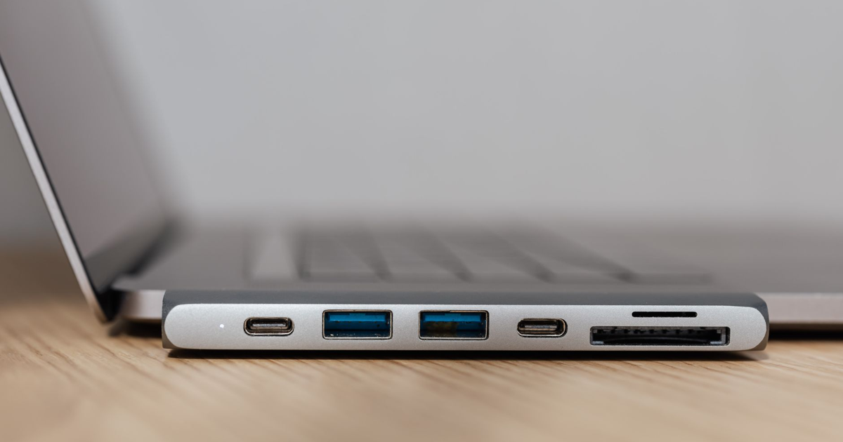 How to Choose a USB-C Hub for a Home Office