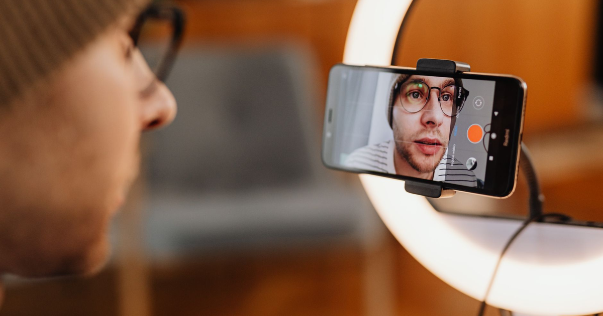 How to Choose Lighting for Video Calls